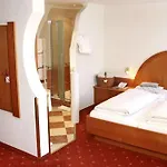 Voelserhof Hotel 4*