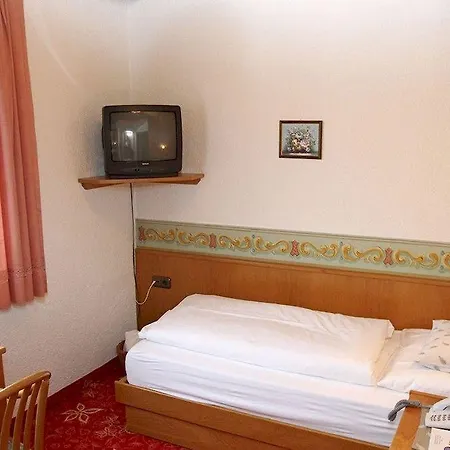 Voelserhof מלון 4*