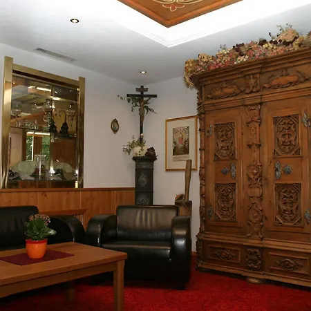 Voelserhof فندق 4*