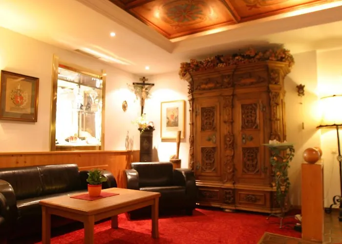Völserhof 4*