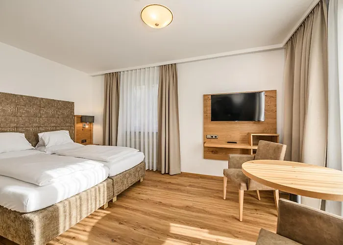 Völserhof 4*